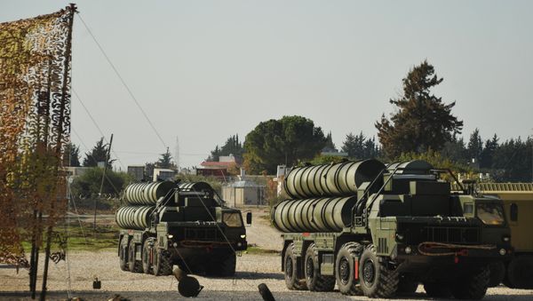 The S-400 on combat duty in Latakia, ensuring the safety of the Russian air group. - Sputnik International