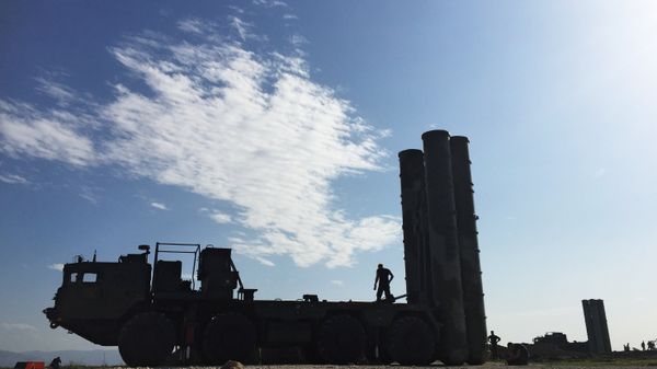 Russia's S-400 advanced air defense systems deployed in Syria - Sputnik International