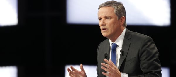 Gaullist candidate for the 2012 French presidential election, Nicolas Dupont-Aignan takes part in the TV broadcast show Des paroles et des actes on a French TV channel. (File) Gaullist candidate for the 2012 French presidential election, Nicolas Dupont-Aignan takes part in the TV broadcast show Des paroles et des actes on a French TV channel. (File) - Sputnik International