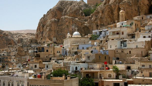 A general view of the Christian Syrian village of Maalula, 60 kms north of Damascus, on June 29, 2009 - Sputnik International
