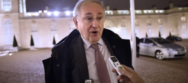 France's Solidarite et Progres (Solidarity and Progress) party former presidential candidate, Jacques Cheminade answers to journalists' questions after a meeting with France's President at the Elysee presidential palace on December 7, 2012 in Paris. France's Solidarite et Progres (Solidarity and Progress) party former presidential candidate, Jacques Cheminade answers to journalists' questions after a meeting with France's President at the Elysee presidential palace on December 7, 2012 in Paris. - Sputnik International