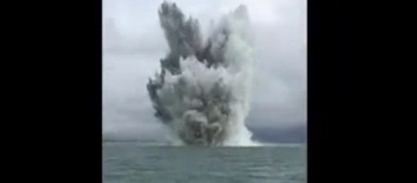 1,500Lb Bomb Explosion! (680Kg) - Sputnik International