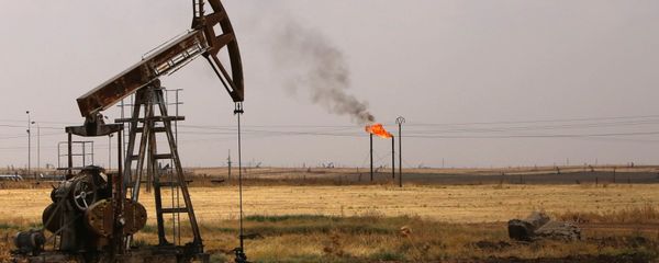 Oil well pumps are seen in the Rmeilane oil field in Syria's northerneastern Hasakeh province Oil well pumps are seen in the Rmeilane oil field in Syria's northerneastern Hasakeh province - Sputnik International