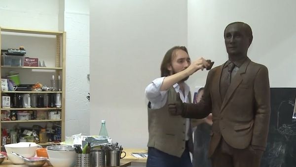 Russia: Feast your eyes on this life-size CHOCOLATE Putin - Sputnik International