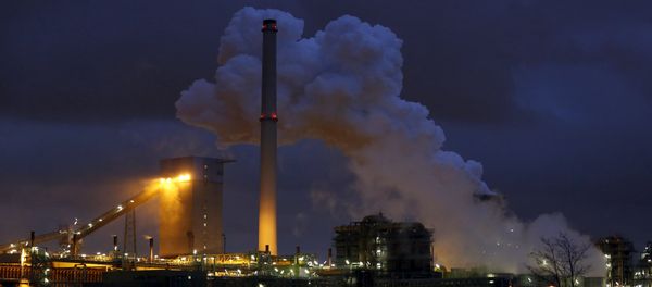 The coking plant and blast furnace of ThyssenKrupp Steel Europe AG are seen in Duisburg in this January 14, 2014 file picture The coking plant and blast furnace of ThyssenKrupp Steel Europe AG are seen in Duisburg in this January 14, 2014 file picture - Sputnik International