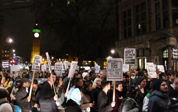 London has been abuzz with anti-war protests in the run-up to Wednesday’s vote in Parliament on the government’s motion to start bombing Syria. Over 50,000 Britons have petitioned their MPs to vote “no,” and hundreds took to central London on Tuesday to make their feelings known. London has been abuzz with anti-war protests in the run-up to Wednesday’s vote in Parliament on the government’s motion to start bombing Syria. Over 50,000 Britons have petitioned their MPs to vote “no,” and hundreds took to central London on Tuesday to make their feelings known. - Sputnik International