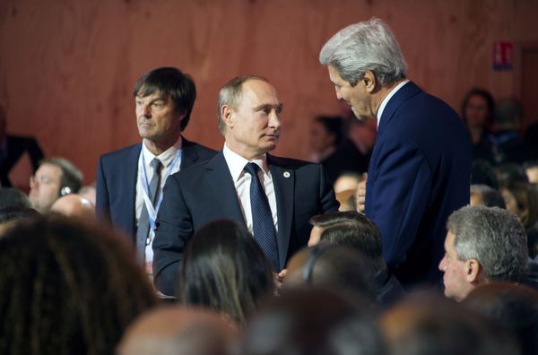 Saving the Earth: Putin Meets World Leaders at Paris Climate Conference - Sputnik International
