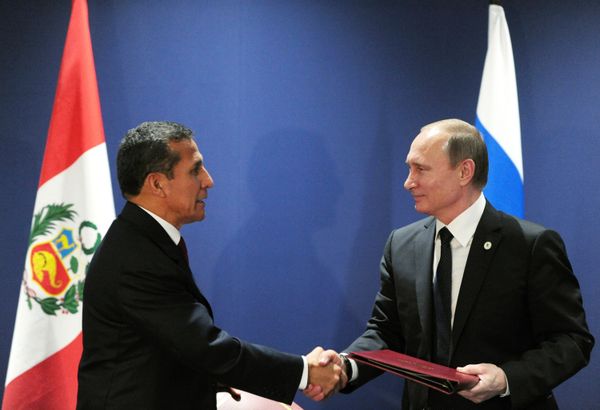 Saving the Earth: Putin Meets World Leaders at Paris Climate Conference - Sputnik International