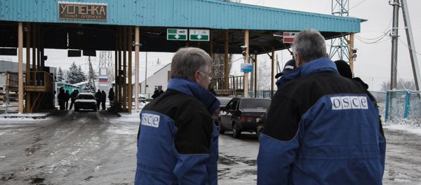 OSCE observers at the Uspenka checkpoint in the Donetsk Region on the border between Ukraine and Russia OSCE observers at the Uspenka checkpoint in the Donetsk Region on the border between Ukraine and Russia - Sputnik International