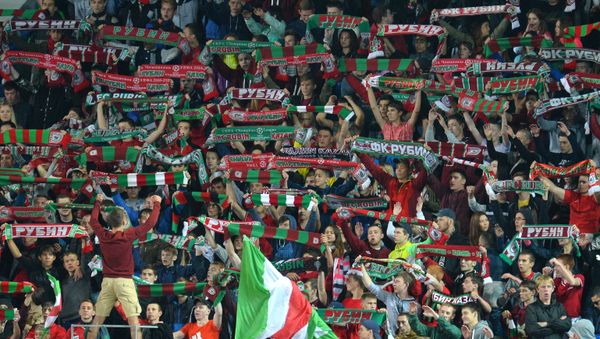 Rubin fans during a match of the 6th round of the Russian Football Premier League championship between FC Rubin Kazan and FC Zenit St. Petersburg - Sputnik International