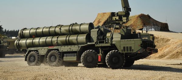 Russia deploys S-400 air defence missile system in Syria Russia deploys S-400 air defence missile system in Syria - Sputnik International