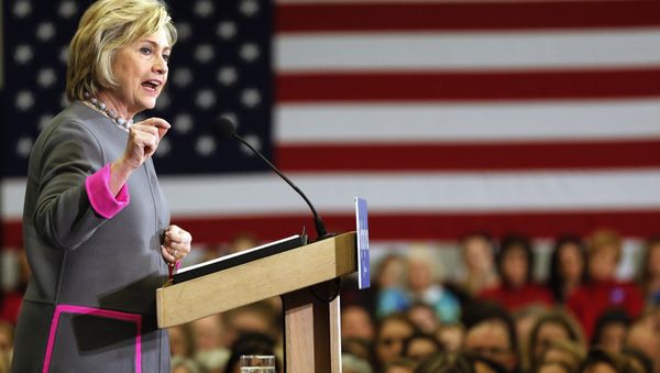 Democratic presidential candidate Hillary Clinton speaks to students and faculty at the Southern New Hampshire University, Thursday, Dec. 3, 2015, in Hooksett, N.H. Democratic presidential candidate Hillary Clinton speaks to students and faculty at the Southern New Hampshire University, Thursday, Dec. 3, 2015, in Hooksett, N.H. - Sputnik International