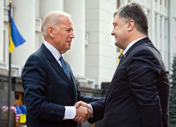 Zelensky Claims Trump Pledged to Help 'Return' Crimea to Ukraine Zelensky Claims Trump Pledged to Help 'Return' Crimea to Ukraine - Sputnik International