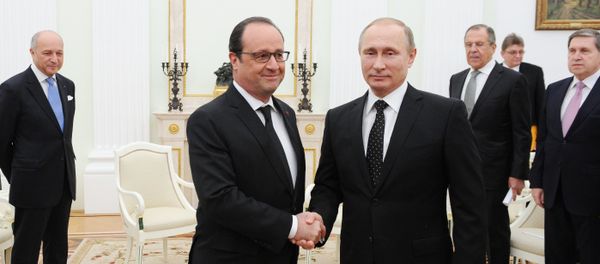 President Putin meets with French President Francois Hollande - Sputnik International