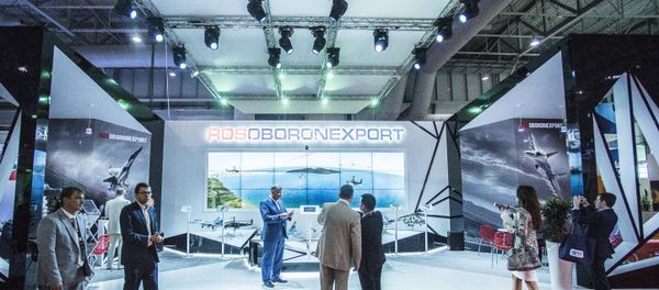 Rosoboronexport stand at the 2015 Dubai Airshow international exhibition Rosoboronexport stand at the 2015 Dubai Airshow international exhibition - Sputnik International