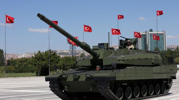 Turkey's first domestically produced MBT, the Altay, seen during a military parade in Ankara, Turkey, Sunday, Aug. 30, 2015.  - Sputnik International