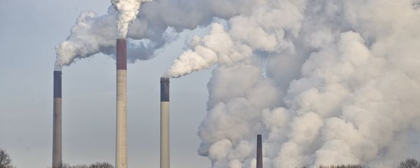 Coal power plants are among the biggest producer of CO2, that is supposed to be responsible for climate change - Sputnik International