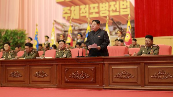 North Korean leader Kim Jong Un addresses the fourth conference of artillery personnel of the Korean People's Army (KPA) at the April 25 House of Culture in this undated photo released by North Korea's Korean Central News Agency (KCNA) in Pyongyang December 5, 2015 North Korean leader Kim Jong Un addresses the fourth conference of artillery personnel of the Korean People's Army (KPA) at the April 25 House of Culture in this undated photo released by North Korea's Korean Central News Agency (KCNA) in Pyongyang December 5, 2015 - Sputnik International