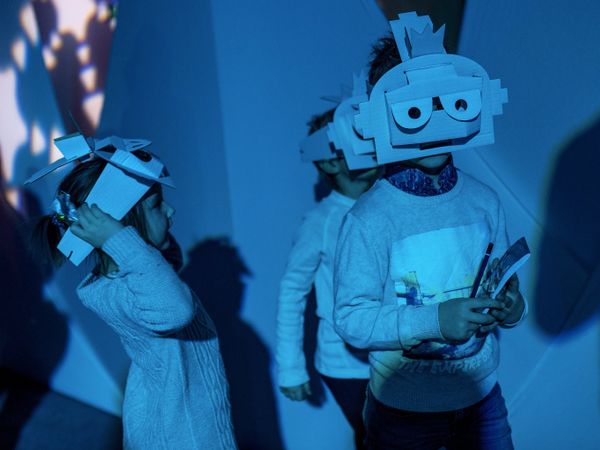 New Year Reboot in Moscow: Christmas Show Goes Robotic New Year Reboot in Moscow: Christmas Show Goes Robotic - Sputnik International