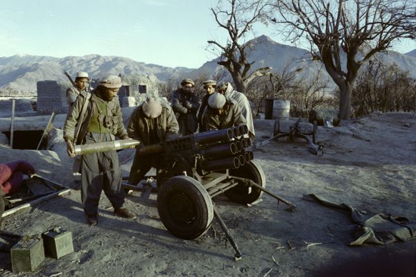 Afghan mujahideen prepare a rocket attack on the government troops in Shaga, Eastern Nangarhar province, on January 15, 1989 during the Afghan Civil War opposing the Islamic Unity of Afghanistan Mujahideen and the Democratic Republic of Afghanistan (DRA) supported by Soviet Union Afghan mujahideen prepare a rocket attack on the government troops in Shaga, Eastern Nangarhar province, on January 15, 1989 during the Afghan Civil War opposing the Islamic Unity of Afghanistan Mujahideen and the Democratic Republic of Afghanistan (DRA) supported by Soviet Union - Sputnik International