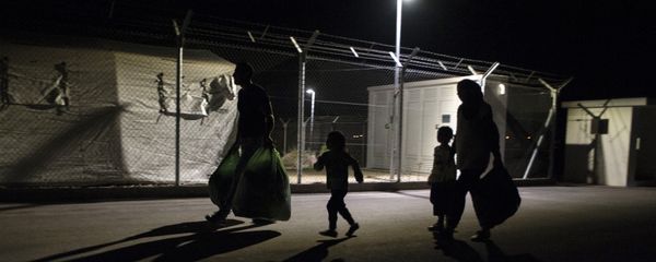 Migrants, who had applied for asylum in Cyprus, arrive with their belongings at Kokkinotrimithia refugee camp, west of the capital Nicosia, on November 19, 2015, after being transferred from Dhekelia by Cypriot authorities Migrants, who had applied for asylum in Cyprus, arrive with their belongings at Kokkinotrimithia refugee camp, west of the capital Nicosia, on November 19, 2015, after being transferred from Dhekelia by Cypriot authorities - Sputnik International