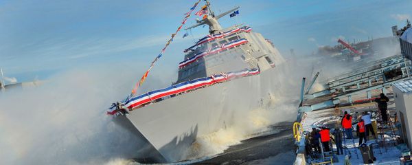 The Lockheed Martin-led industry team celebrated the launch of the nation's fifth Littoral Combat Ship, the future USS Milwaukee. (File) - Sputnik International