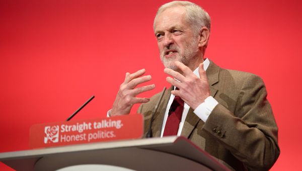 Britain's Labour Party Leader Jeremy Corbyn makes his keynote address on the third day of the annual Labour Party Conference in Brighton, south east England, on September 29, 2015. - Sputnik International
