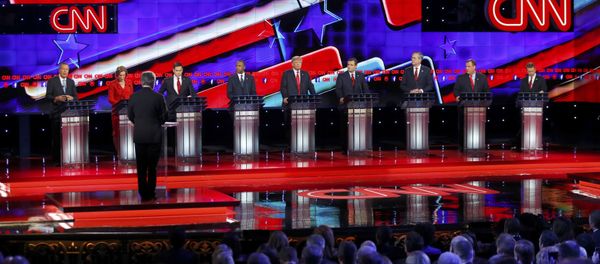 Republican U.S. presidential candidates (L-R) Governor John Kasich, former HP CEO Carly Fiorina, Senator Marco Rubio, Dr. Ben Carson, businessman Donald Trump, Senator Ted Cruz, former Governor Jeb Bush, Governor Chris Christie and Senator Rand Paul participate in the Republican presidential debate in Las Vegas, Nevada December 15, 2015. - Sputnik International
