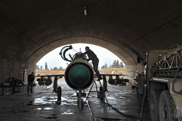  MiG-21 aircraft of the Syrian Air Force gets ready for a mission at the Hama airbase near the city of Hama, Syria's Hama Province - Sputnik International