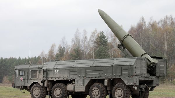 The Russian Iskander SRBM system being prepped for launch during military exercises. File photo. The Russian Iskander SRBM system being prepped for launch during military exercises. File photo. - Sputnik International