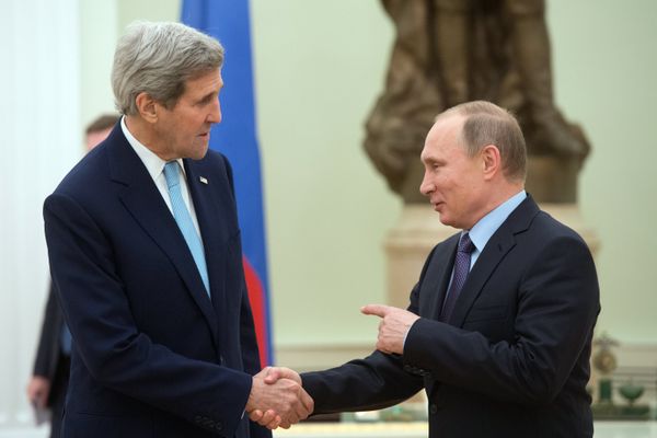President Vladimir Putin meets with US Secretary of State John Kerry President Vladimir Putin meets with US Secretary of State John Kerry - Sputnik International
