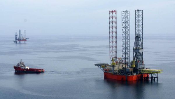 Chernomorneftegas drilling rigs - Sputnik International