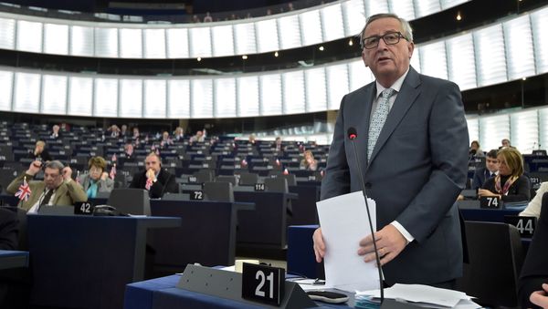 European Commission's President Jean-Claude Juncker speaks during a debate about the fight against terrorism and the implementation of EU responses to migration challenges on December 16, 2015 at the European Parliament in Strasbourg, eastern France European Commission's President Jean-Claude Juncker speaks during a debate about the fight against terrorism and the implementation of EU responses to migration challenges on December 16, 2015 at the European Parliament in Strasbourg, eastern France - Sputnik International