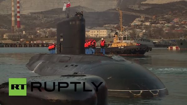 Submarine returns after striking Islamic State targets in Syria - Sputnik International