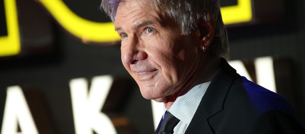 Harrison Ford poses for photographers upon arrival at the European premiere of the film 'Star Wars: The Force Awakens ' in London. - Sputnik International