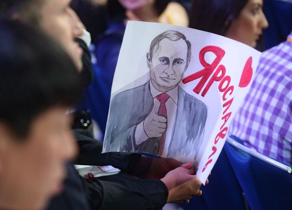 Meet the Press: Vladimir Putin's Annual Press Conference - Sputnik International