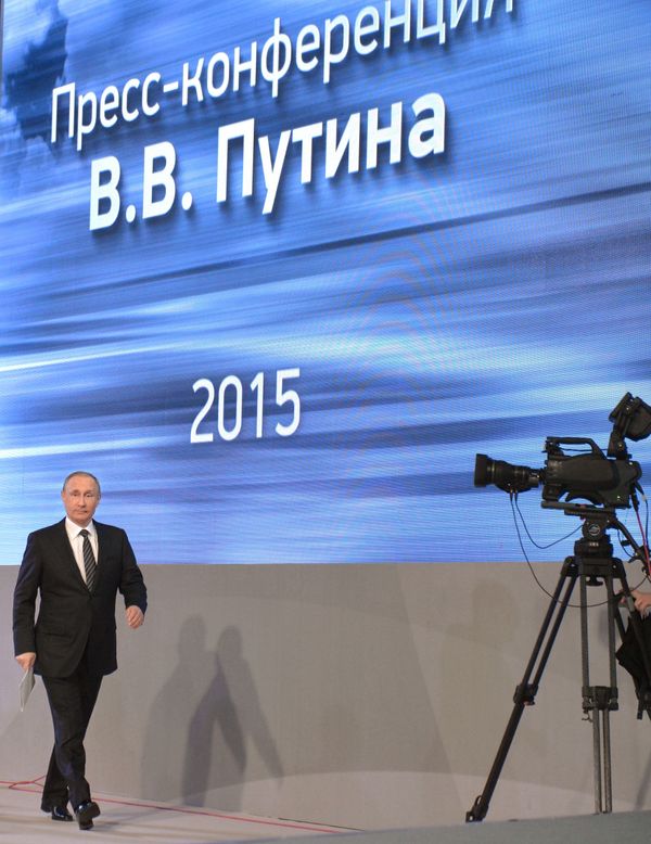 Meet the Press: Vladimir Putin's Annual Press Conference - Sputnik International