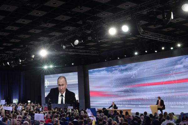 Meet the Press: Vladimir Putin's Annual Press Conference - Sputnik International