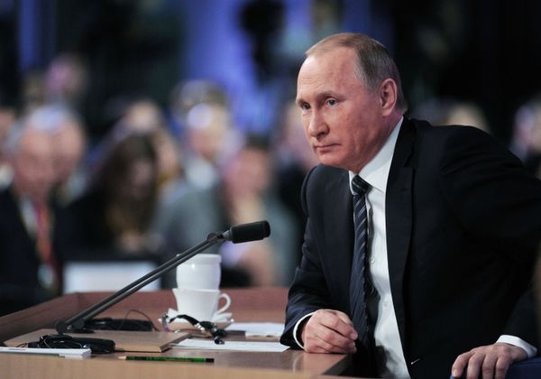 Meet the Press: Vladimir Putin's Annual Press Conference - Sputnik International
