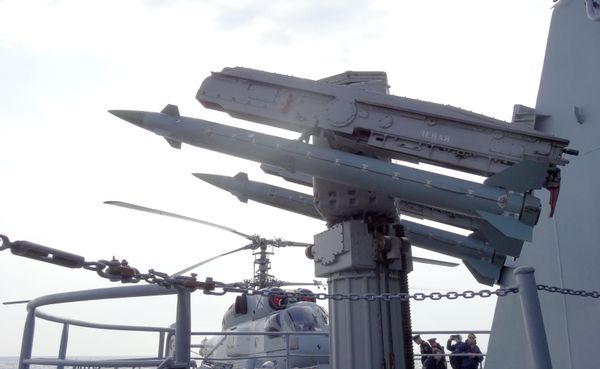 Russian Naval Power: Missile Cruiser Moskva Guards Syrian Shores - Sputnik International