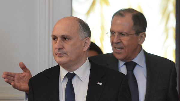 Russian Foreign Minister Sergey Lavrov meets with Abkhazian Foreign Minister Vyacheslav Chirikba - Sputnik International