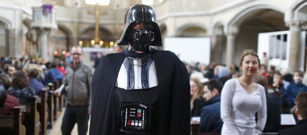 People dressed as characters from the movie Star Wars attend a service at the church Zionskirche in Berlin, Germany People dressed as characters from the movie Star Wars attend a service at the church Zionskirche in Berlin, Germany - Sputnik International