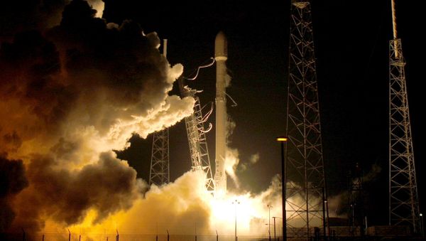 A remodeled version of the SpaceX Falcon 9 rocket lifts off at the Cape Canaveral Air Force Station on the launcher’s first mission since a June failure in Cape Canaveral, Florida, December 21, 2015 A remodeled version of the SpaceX Falcon 9 rocket lifts off at the Cape Canaveral Air Force Station on the launcher’s first mission since a June failure in Cape Canaveral, Florida, December 21, 2015 - Sputnik International