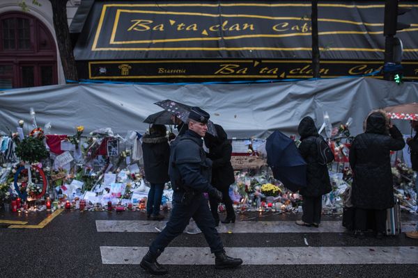 French Minister Warns of High Risk of Terror Attacks, Vows a Fight 'Which Won't Let Up' - Sputnik International