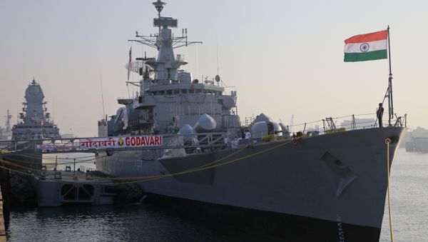 Indian navy personnel stand on board war ship Godavari during its decommissioning at the naval dockyard in Mumbai, India, Wednesday, Dec. 23, 2015. - Sputnik International