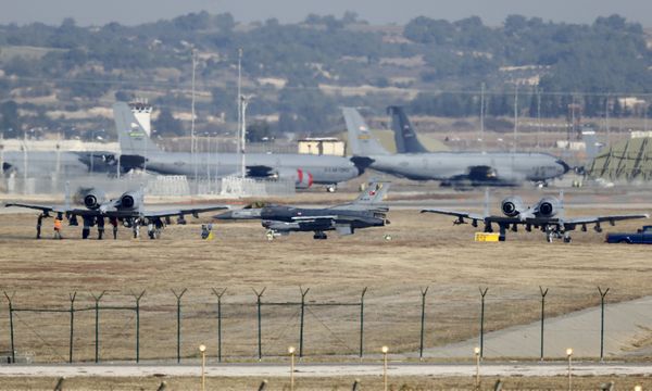 A Turkish Air Force F-16 fighter jet ( C foreground) is seen between US Air Force A-10 Thunderbolt II fighter jets at Incirlik airbase in the southern city of Adana, Turkey, file photo A Turkish Air Force F-16 fighter jet ( C foreground) is seen between US Air Force A-10 Thunderbolt II fighter jets at Incirlik airbase in the southern city of Adana, Turkey, file photo - Sputnik International