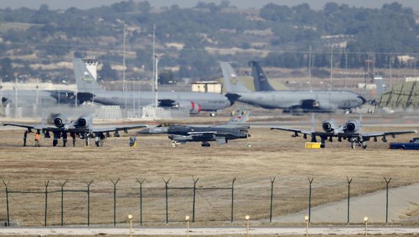 A Turkish Air Force F-16 fighter jet ( C foreground) is seen between U.S. Air Force A-10 Thunderbolt II fighter jets at Incirlik airbase in the southern city of Adana, Turkey, December 11, 2015 A Turkish Air Force F-16 fighter jet ( C foreground) is seen between U.S. Air Force A-10 Thunderbolt II fighter jets at Incirlik airbase in the southern city of Adana, Turkey, December 11, 2015 - Sputnik International