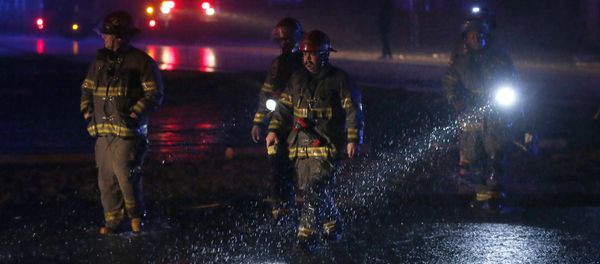 Birmingham firefighters work a scene after a tornado touched down in Jefferson County, Ala., damaging several houses, Friday, Dec. 25, 2015. Birmingham firefighters work a scene after a tornado touched down in Jefferson County, Ala., damaging several houses, Friday, Dec. 25, 2015. - Sputnik International