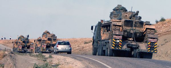 Turkish army's tanks at the Turkey-Iraq border (File) - Sputnik International