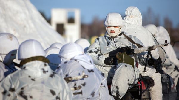 Training of cadets in the Arctic division DVVKU - Sputnik International